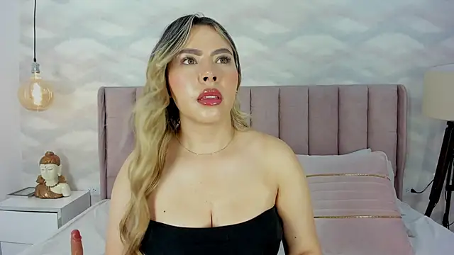 Snapshot of Katya_blonde chatting on October 2025 12:26:01 PM Katya blonde online show from October 2025 12:26:01 PM