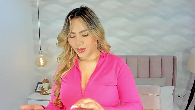 Snapshot of Katya_blonde chatting on October 2025 11:55:02 AM Katya blonde online show from October 2025 11:55:02 AM