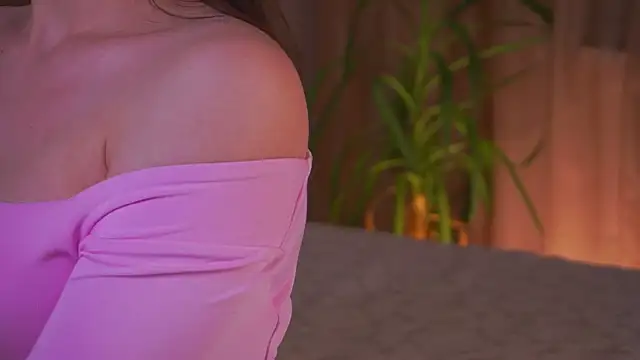 BeliaHumpert online show from October 2025 04:40:02 PM