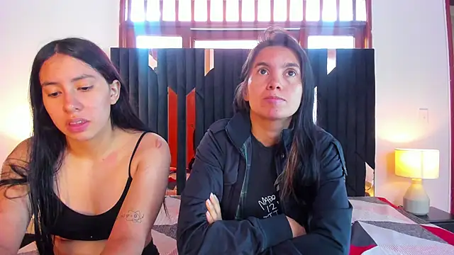 Snapshot of Sofy_and_Mia chatting on October 2025 12:49:02 PM Sofy and Mia online show from October 2025 12:49:02 PM