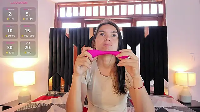 Snapshot of Sofy_and_Mia chatting on October 2025 12:45:02 PM Sofy and Mia online show from October 2025 12:45:02 PM