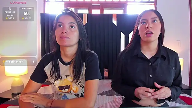 Snapshot of Sofy_and_Mia chatting on November 2025 12:49:02 PM Sofy and Mia online show from November 2025 12:49:02 PM