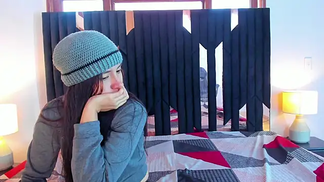 Snapshot of Sofy_and_Mia chatting on November 2025 12:34:01 PM Sofy and Mia online show from November 2025 12:34:01 PM