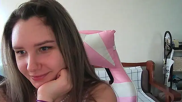 Caymira online show from February 2026 06:52:02 AM