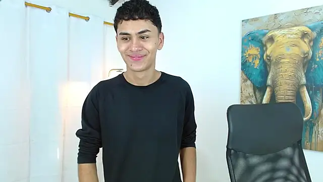 Snapshot of Alancum7 chatting on October 2025 12:58:01 PM Alancum7 online show from October 2025 12:58:01 PM