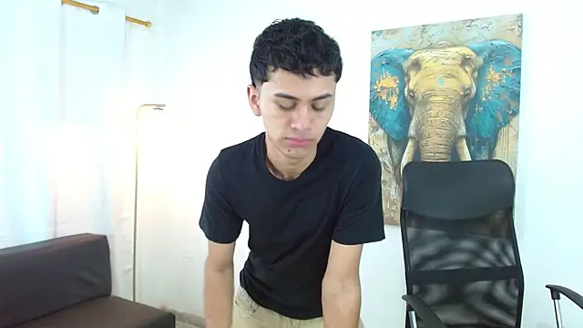 Snapshot of Alancum7 chatting on October 2025 01:01:02 PM Alancum7 online show from October 2025 01:01:02 PM