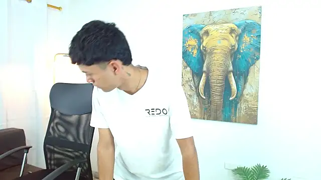 Snapshot of Alancum7 chatting on October 2025 12:56:01 PM Alancum7 online show from October 2025 12:56:01 PM