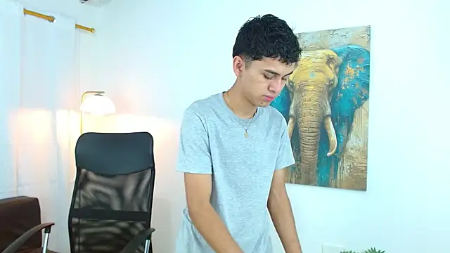 Snapshot of Alancum7 chatting on October 2025 01:04:02 PM Alancum7 online show from October 2025 01:04:02 PM