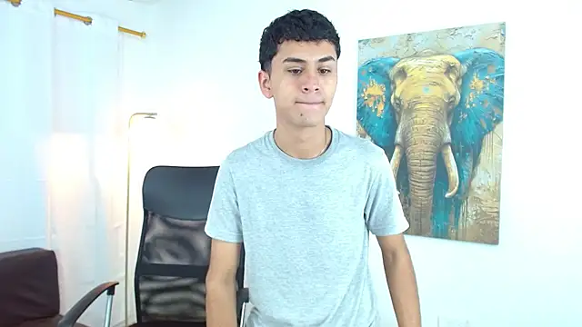 Snapshot of Alancum7 chatting on October 2025 01:01:02 PM Alancum7 online show from October 2025 01:01:02 PM