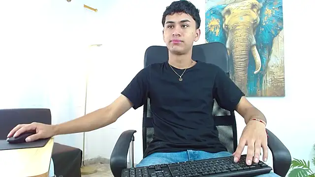 Snapshot of Alancum7 chatting on October 2025 01:01:02 PM Alancum7 online show from October 2025 01:01:02 PM