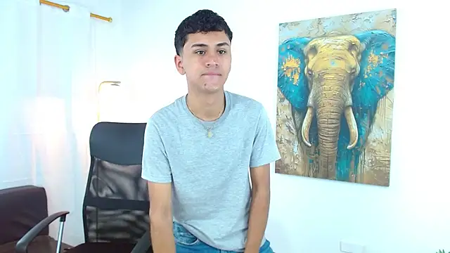 Snapshot of Alancum7 chatting on November 2025 01:10:02 PM Alancum7 online show from November 2025 01:10:02 PM