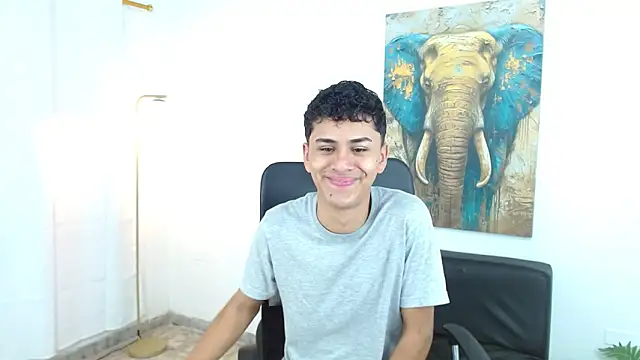 Snapshot of Alancum7 chatting on November 2025 01:11:02 PM Alancum7 online show from November 2025 01:11:02 PM