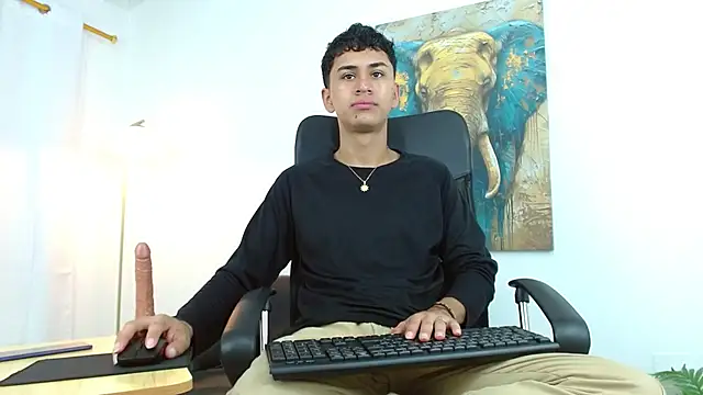 Snapshot of Alancum7 chatting on November 2025 12:59:02 PM Alancum7 online show from November 2025 12:59:02 PM