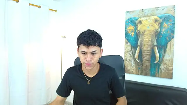 Snapshot of Alancum7 chatting on November 2025 12:59:02 PM Alancum7 online show from November 2025 12:59:02 PM