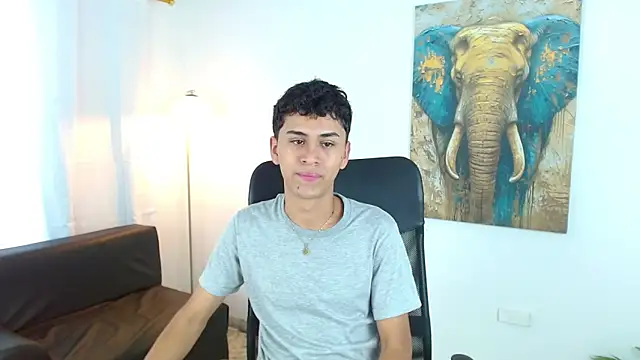 Snapshot of Alancum7 chatting on November 2025 08:05:01 PM Alancum7 online show from November 2025 08:05:01 PM