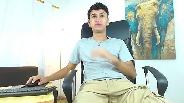 Snapshot of Alancum7 chatting on November 2025 01:00:02 PM Alancum7 online show from November 2025 01:00:02 PM