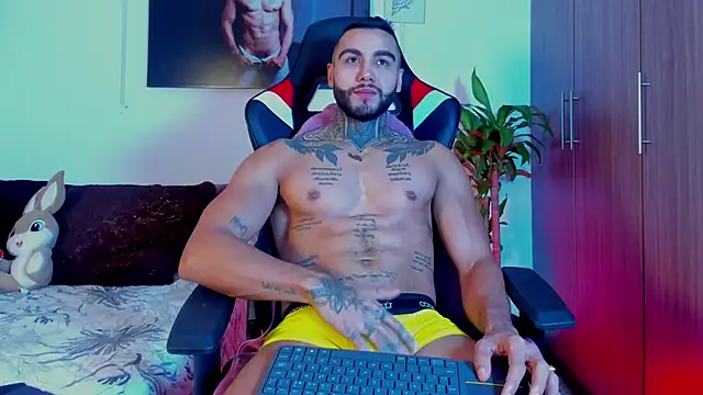 Snapshot of Danny_Willson chatting on April 2026 10:17:02 AM Danny Willson online show from April 2026 10:17:02 AM