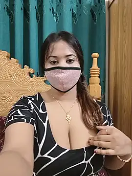 Snapshot of Beauty_Queen_Soniya chatting on June 2026 09:14:01 AM Beauty Queen Soniya online show from June 2026 09:14:01 AM