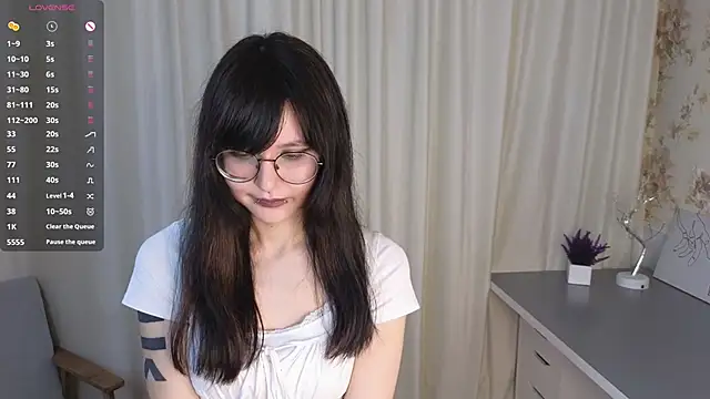 Snapshot of canuspireme chatting on October 2025 05:32:02 PM canuspireme online show from October 2025 05:32:02 PM