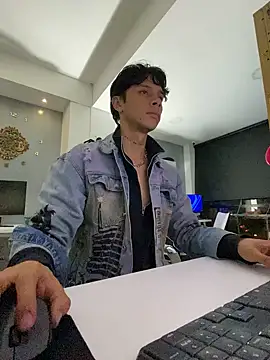 Snapshot of ErosDominant chatting on October 2025 02:02:05 AM ErosDominant online show from October 2025 02:02:05 AM