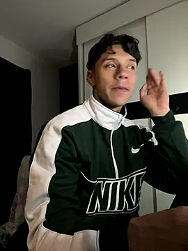 Snapshot of ErosDominant chatting on December 2025 02:05:01 AM ErosDominant online show from December 2025 02:05:01 AM