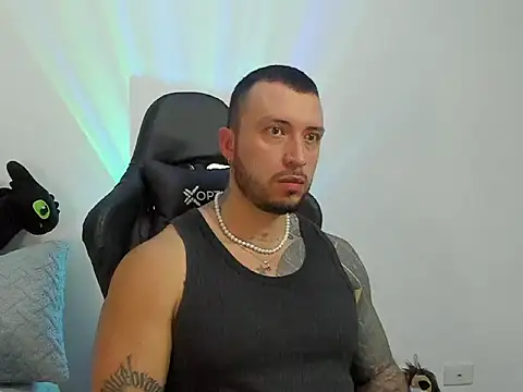 Dave-Max01 online show from October 2025 10:00:02 AM