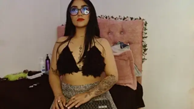 SeleneMore online show from February 2026 07:19:02 PM