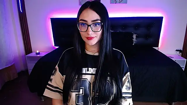 SeleneMore online show from June 2026 11:46:01 PM