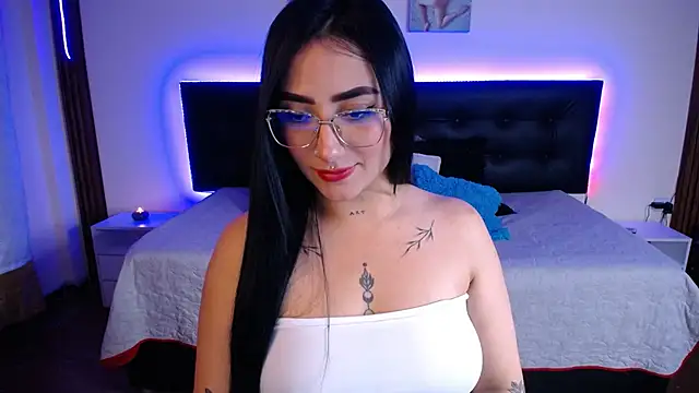 SeleneMore online show from June 2026 11:07:02 PM
