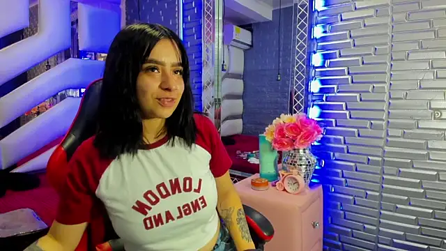 Snapshot of RubyEvanns chatting on March 2026 08:15:02 PM RubyEvanns online show from March 2026 08:15:02 PM