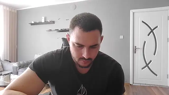 Snapshot of mastermute chatting on December 2025 09:59:01 AM mastermute online show from December 2025 09:59:01 AM