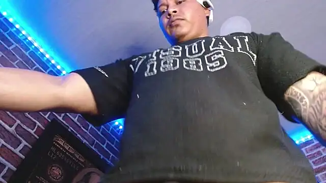jordan bigcock  online show from June 2026 12:32:02 AM