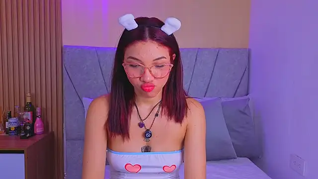 celeste collins  online show from June 2026 03:41:02 AM