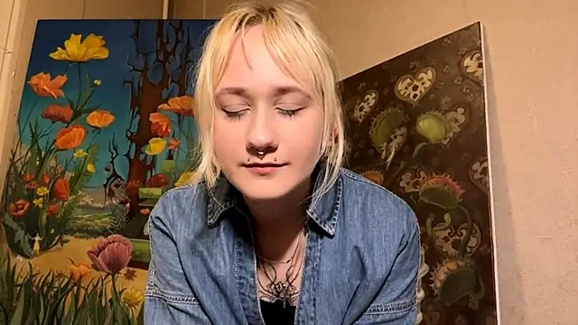 Snapshot of Ulemonala_Cute chatting on October 2025 06:17:02 PM Ulemonala Cute online show from October 2025 06:17:02 PM