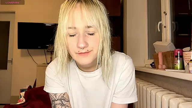 Snapshot of Ulemonala_Cute chatting on December 2025 06:49:01 PM Ulemonala Cute online show from December 2025 06:49:01 PM