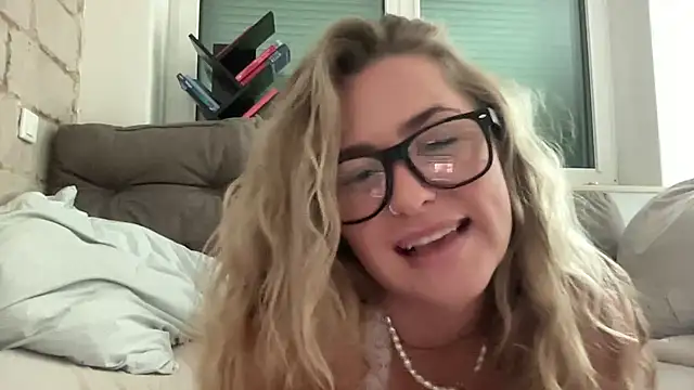 goddesemiiyy online show from October 2025 09:07:02 AM