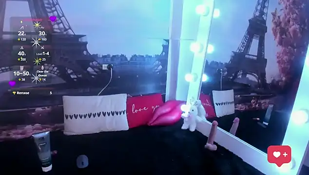 Snapshot of little_ellie_1 chatting on November 2025 07:43:01 PM little ellie 1 online show from November 2025 07:43:01 PM