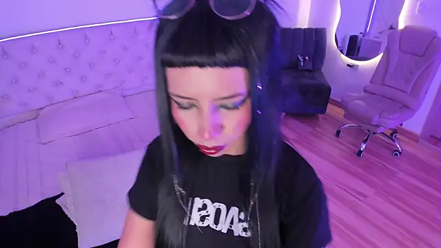 Nina fox 0691 online show from June 2026 06:40:01 PM
