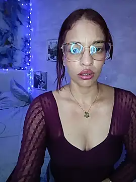 Snapshot of cerecita_anna chatting on July 2026 11:31:01 PM cerecita anna online show from July 2026 11:31:01 PM