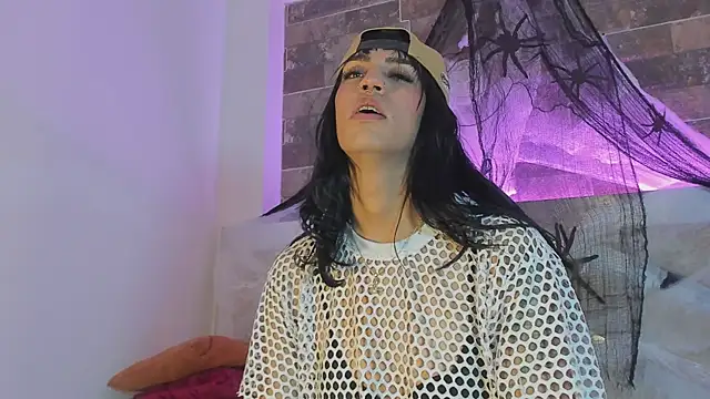 Snapshot of tahhlia_rouge chatting on October 2025 07:12:01 PM tahhlia rouge online show from October 2025 07:12:01 PM