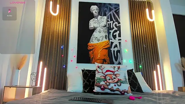 Snapshot of Kitty_Bombon chatting on December 2025 08:02:01 PM Kitty Bombon online show from December 2025 08:02:01 PM