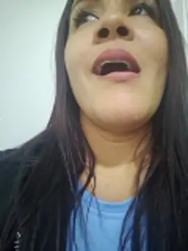 Snapshot of karla-bruni chatting on February 2026 09:02:01 PM karla-bruni online show from February 2026 09:02:01 PM