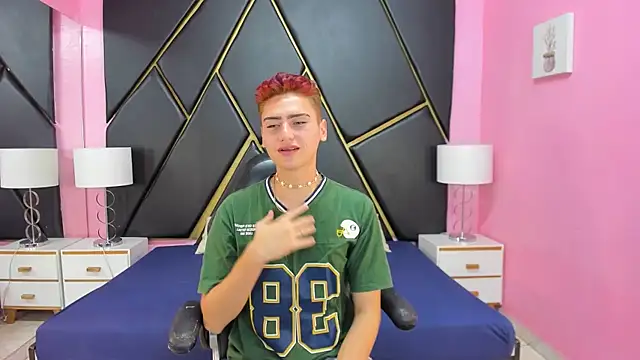 Snapshot of Alex_Millerss chatting on December 2025 11:54:01 PM Alex Millerss online show from December 2025 11:54:01 PM