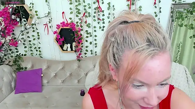  BellaClark online show from May 2026 08:36:01 PM