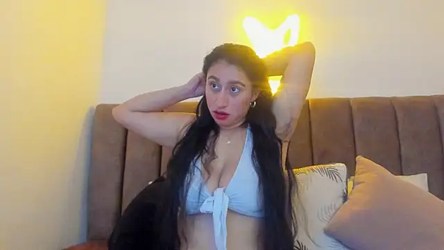 Snapshot of Amara18__ chatting on November 2025 01:49:02 AM Amara18 online show from November 2025 01:49:02 AM