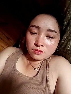 Snapshot of miemie-xx chatting on October 2025 05:39:02 AM miemie-xx online show from October 2025 05:39:02 AM