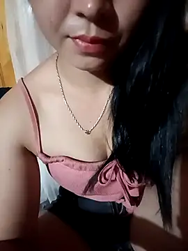 Snapshot of miemie-xx chatting on October 2025 02:07:01 PM miemie-xx online show from October 2025 02:07:01 PM