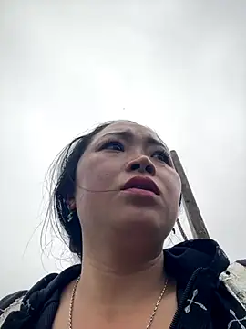 Snapshot of miemie-xx chatting on October 2025 08:05:02 AM miemie-xx online show from October 2025 08:05:02 AM