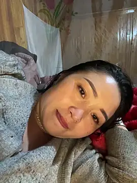 Snapshot of miemie-xx chatting on November 2025 03:13:02 PM miemie-xx online show from November 2025 03:13:02 PM