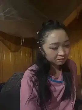 Snapshot of miemie-xx chatting on November 2025 02:22:01 AM miemie-xx online show from November 2025 02:22:01 AM